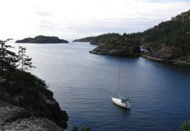 Vancouver Yachting - Enjoy Hardy Island